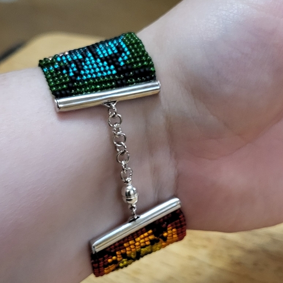 Beaded bracelet - Picture 2 of 2